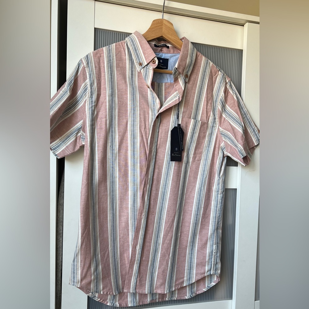 NEW men’s shirt